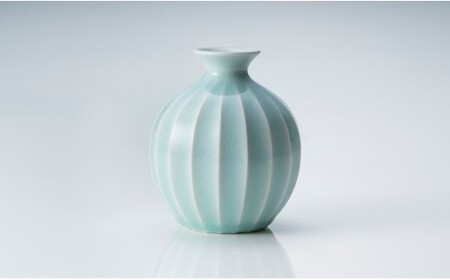 有田焼 青白磁稜線花器【中仙窯・中尾純作】作家 中尾純 花瓶 花びん 花器 青白磁 伝統工芸 作家 シンプル 器 うつわ A85-38
