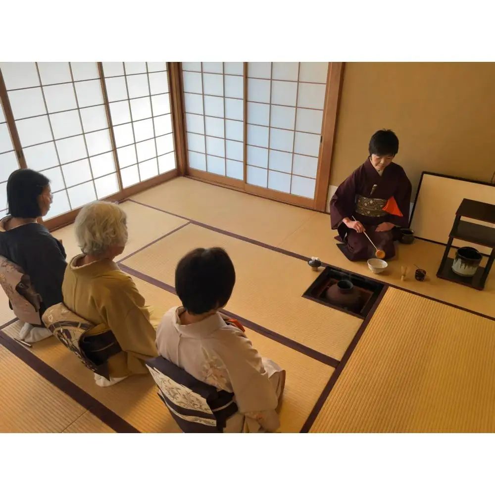 お着物で茶道体験（小紋・紬/男女いずれも可能）1名様