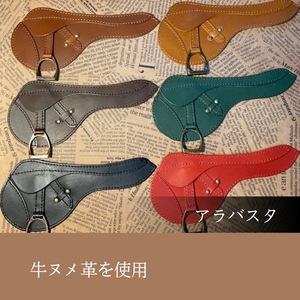 馬九いくキーリング(ブラウン)＆馬九いくラウンドファスナーペンケース(グリーン)　栗東市 / 株式会社ブルズエフ 