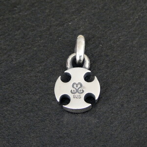 small iron cross pendant アイアン クロス ペンダント ｜ シルバー アクセサリー 十字架 モチーフ 925 ペンダントトップ ネックレス チャーム ジュエリー アクセ ファッション ハンドメイド 人気 シンプル ギフト プレゼント 年末年始 お中元 お歳暮 内祝い 快気祝い