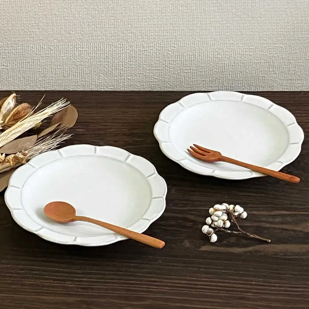 【瀬戸焼】白釉花型皿16cm 2枚セット【株式会社まるたか水野コーポレーション】[BBBF019]デザート皿