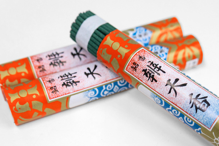 (G735) 杉線香600把 (F08-008)