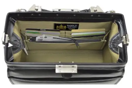 サドル 牛革オイルヌメ兼用ミニダレスバッグ 22324-01 ブラック