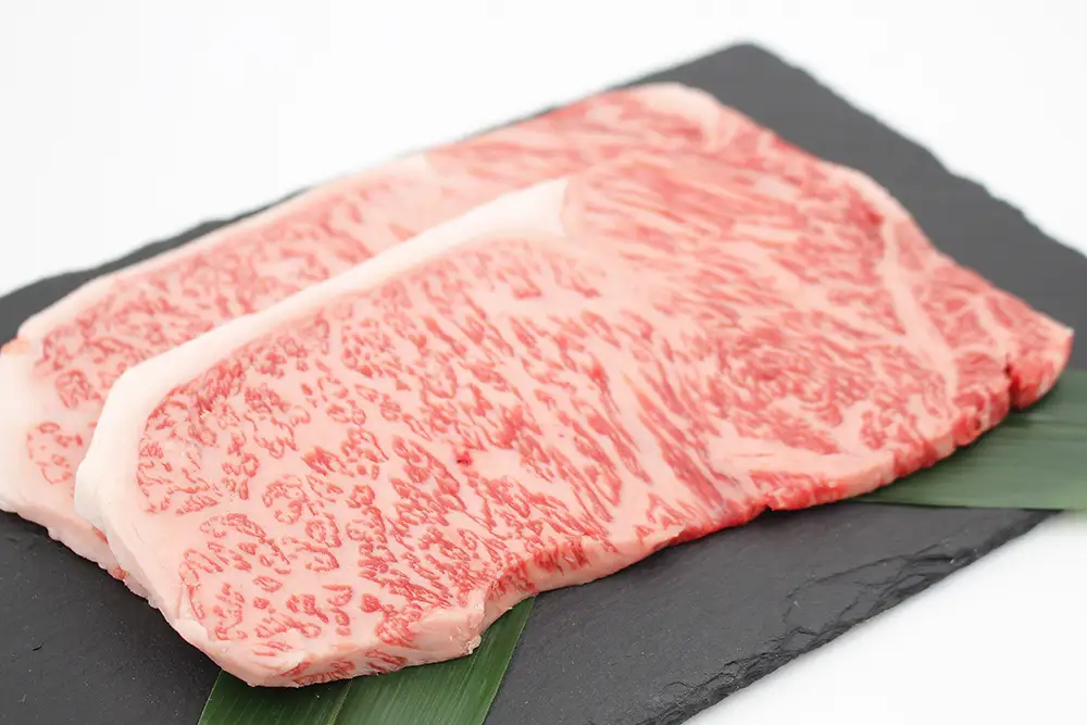 【8月発送分】極上近江牛サーロインステーキ【400g(200g×2枚)】【CB08W-8m】【 近江牛 】 牛肉