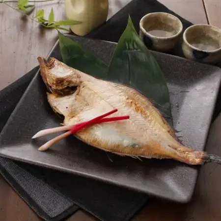 一夜干しかれい「ソウハチ 2尾」と「かれいの唐揚げ」を得意料理にするセット MM0261【配送不可地域：離島】【1613879】