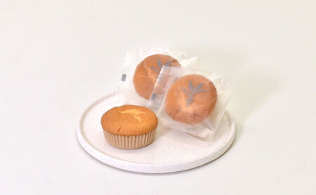 バウムケーキ ギフト E [ バウムケーキ 12個 専門店 職人 手焼き ふんわり おやつ デザート 洋菓子 お取り寄せ グルメ 人気 個包装 セット]