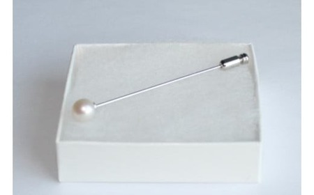 真珠 ピンブローチ 7 ～ 7.5mm 無調色 パール シルバー ブローチ アクセサリー ジュエリー 三重県 伊勢志摩 志摩市 プレゼント 贈り物 贈答 人気 クリスマス バレンタイン ホワイトデー カジュアル シンプル / 真珠の里 7mmアコヤ真珠 ピンブローチ (シルバー)