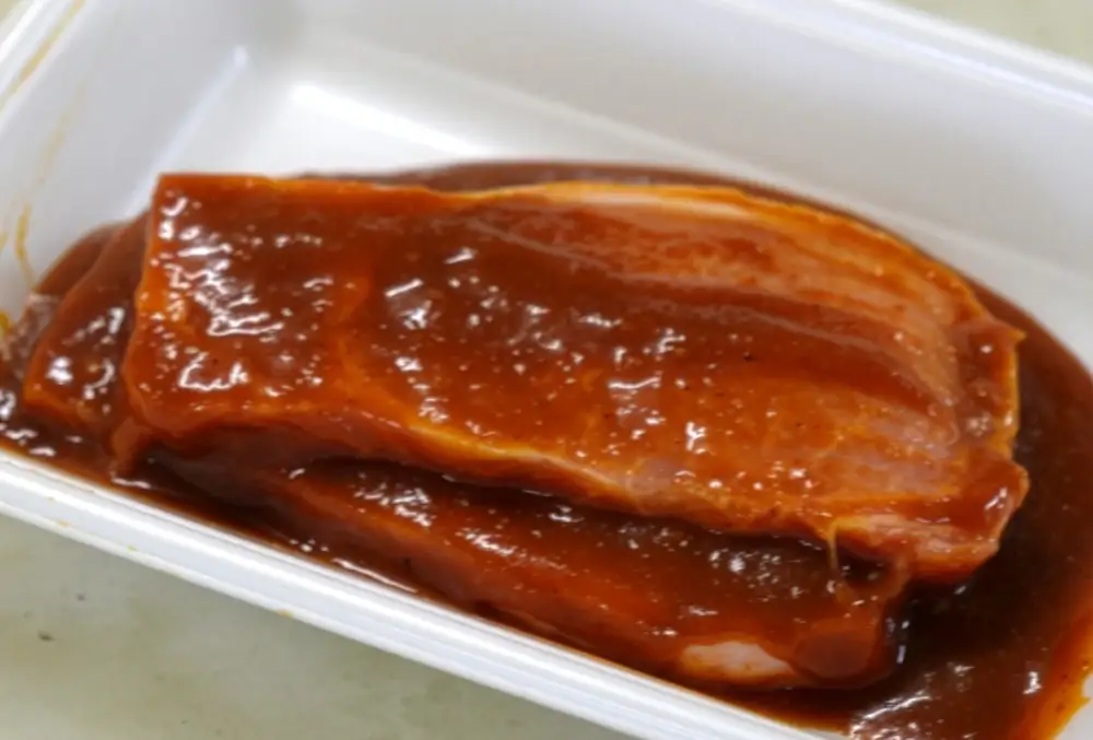 高橋肉店 メインのおかずに！『伊勢原・肉の高橋』特製豚漬け7枚セット [0466]