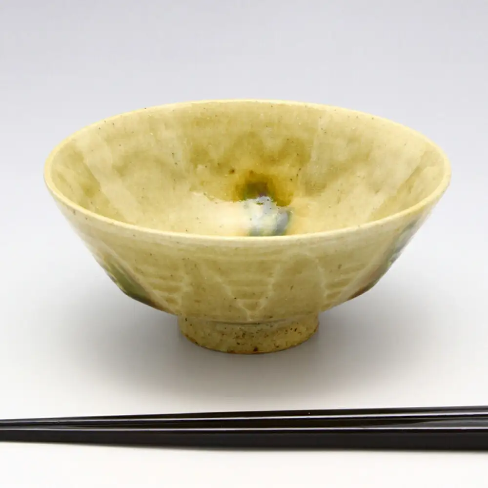【瀬戸焼】黄瀬戸面取飯碗 【山長陶苑】 / 碗 茶碗 ご飯茶碗 食器 和食器 / 瀬戸市[BBBH041]