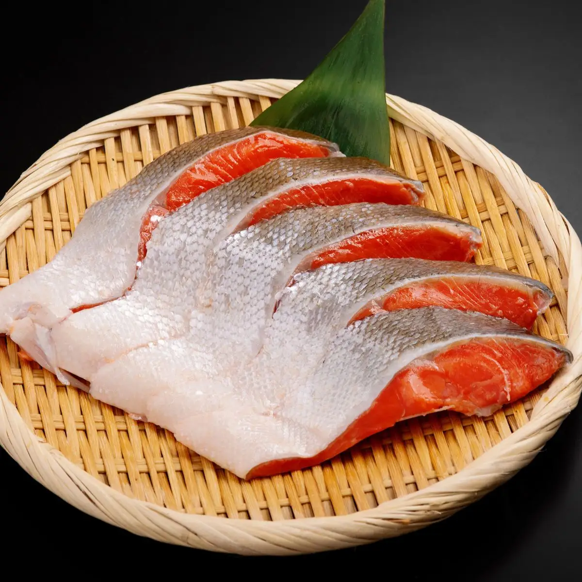 【ふるなびWEEK対象】朝食セット 天然紅鮭切り身 5切と網走湖のしじみ貝 1kg ABE114
