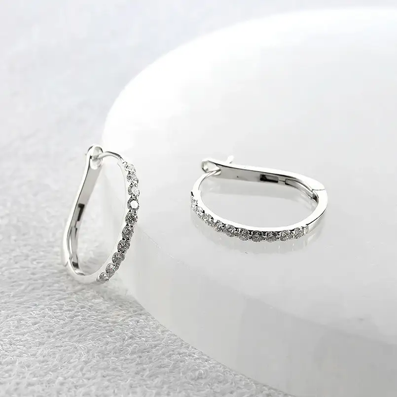 プラチナ フープ ピアス ダイヤモンド フープピアス レディース 大きめ ペア ダイヤ 0.5ct 金属アレルギー 対応 pt900 中折れ式 貫通式 ジュエリー シンプル 人気 普段 使い250226hy203p SWAA282-pt