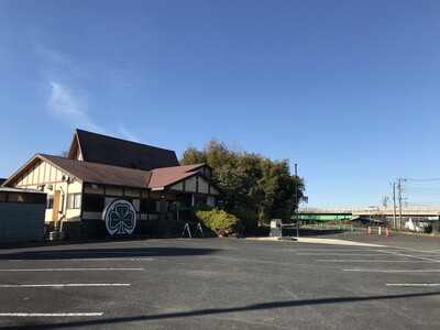 会場付近まで徒歩約7分の至近距離！令和8年11月7日（土）開催「第95回土浦全国花火競技大会」当日駐車場利用券（シャムロックカフェ駐車場）