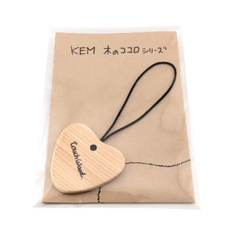 【ＫＥＭ】 touchWood 「木ふだ」（エゾマツ（紐色・焦茶）） HOKKAIDO WOOD 木製 ストラップ 自然 目印 ネームタグ プレゼント F6S-445