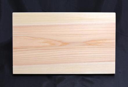 東近江原産ひのき（桧）まな板 木凛-KIRIN-雅-MIYABI-size：M ナエムラ株式会社 滋賀県 東近江市 B13 東近江原産 ひのき 桧 まな板 木凛 KIRIN 雅 MIYABI 天然 無垢材 手作り 香り 抗菌 衛生的 包丁優しい キッチン 台所 調理器具 プレゼント ギフト