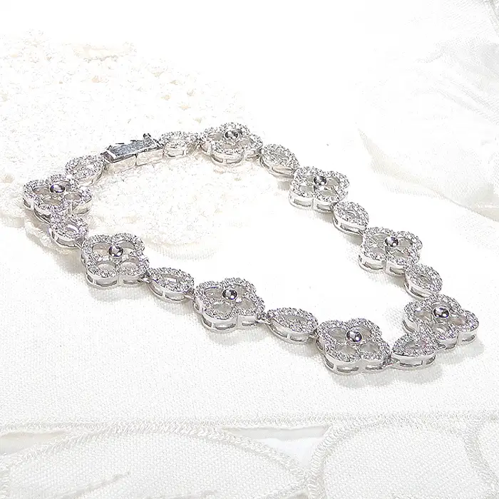 ブレスレット プラチナ Pt900 ダイヤモンド 1.8ct クローバー ドロップ  モチーフ テニスブレスレット ゴージャス ダイヤモンドブレス ダイヤブレスレット 腕輪 四つ葉 豪華 レディース 透け感 【f291-pt】 ALPAZ172