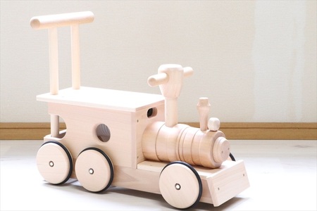 木製おもちゃ 汽車ポッポ