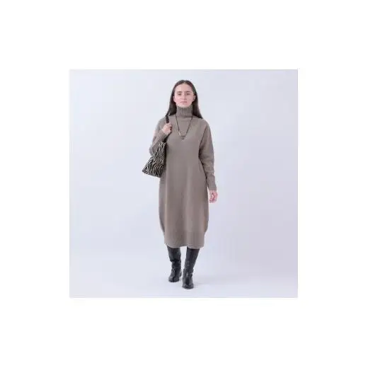 ルーエンローズ カシミヤ ハイネックワンピース（ブラウン） RU2311-06
