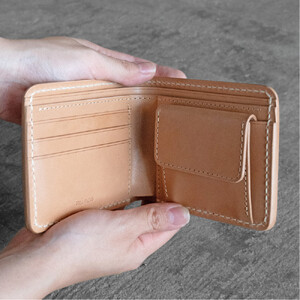 栃木レザー使用｜やわらか本革二つ折り財布｜Half wallet 02C｜オリーブ｜minca（全7色）