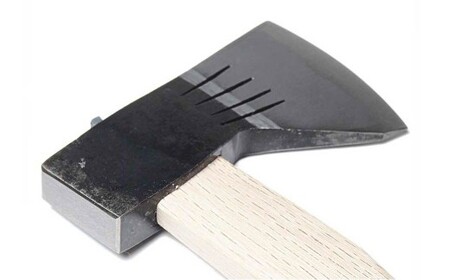 【土佐打刃物】 銀杏刃型 切り斧 刃長9cm 片手斧 枝打ち 薪割り 扱いやすい 土佐打ち刃物 黒打