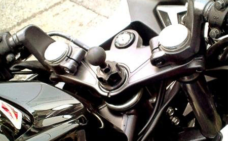 マルチマウントベース φ25 マルチマウントベース【ホンダNSR250R/CBR250R/CBR600RR用】