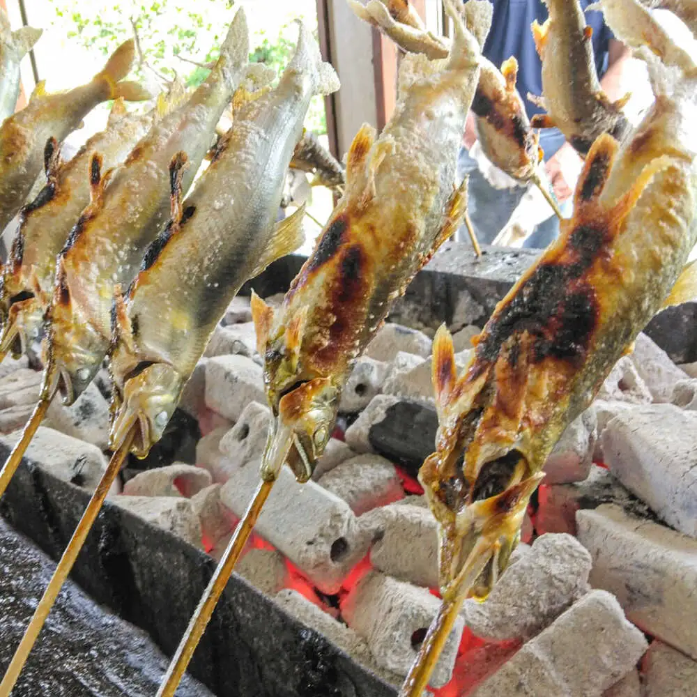 日田産養殖鮎(冷凍)1kg　日田市 / 日田漁業協同組合 魚 あゆ アユ[ARFJ003]