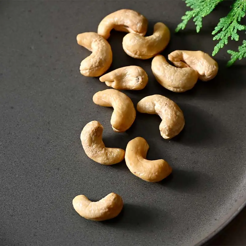 【木を食べる】燻製カシューナッツ４種セット 地域おこし協力隊関連返礼品  燻製 ナッツ 加工品 食品 北海道   F6S-631