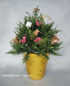 Xmas　高級感のある花器付きクリスマスツリー（036_5037）