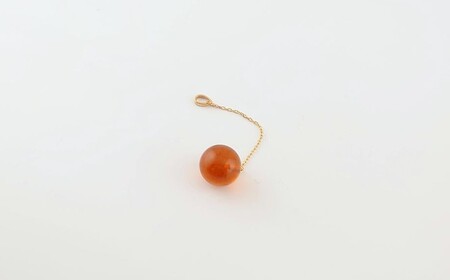 Amberlogue ペンダント 丸玉（金属素材：K10　琥珀：直径10mm　サイズ：全長45mm）
