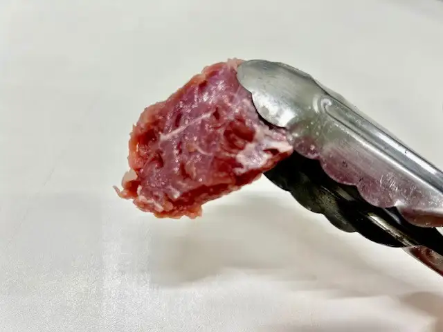 オリジナルスパイスで仕上げた　厚切りハラミ　2000ｇ（500ｇ×4Ｐ）