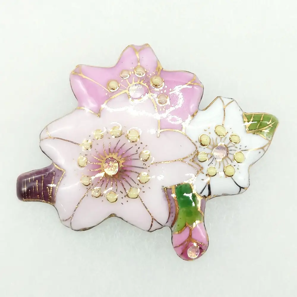 ブローチ 金彩無線七宝焼 桜のブローチ