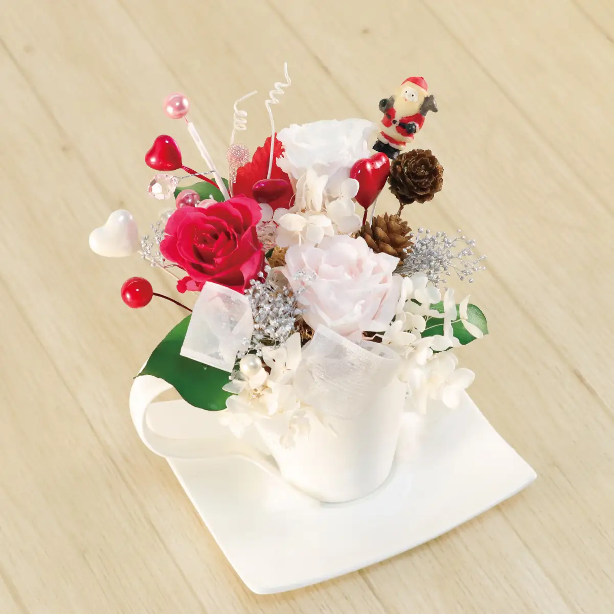 プリザーブドフラワー コーヒーカップ クリスマス｜ サンタクロース  サンタ インテリア ハンドメイド 手作り 一点もの ギフト プレゼント クリスマスプレゼント 冬のインテリア