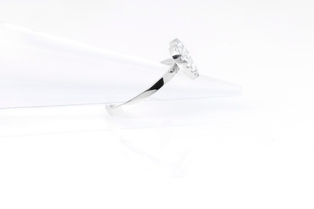 ダイヤモンド リング フラットハートL 0.5ct プラチナ 指輪 リング ジュエリー ダイヤ PT 山梨 H-4819PT SWCI006-pt