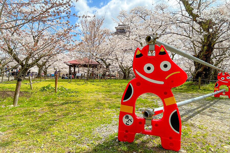 赤べこバリケード(R) 会津木綿着せ替えステッカー付｜赤べこ 赤ベコ あかべこ アカベコ 赤べこバリケード 赤ベコバリケード 会津若松市 会津 福島県 会津木綿 ステッカー シール 単管バリケード 厄除け [1161]
