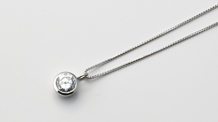 プラチナ900　最上等級カラーDカラー天然ダイヤモンド　大粒0.50ｃｔ　ふせこみネックレス FNP-9 250-009