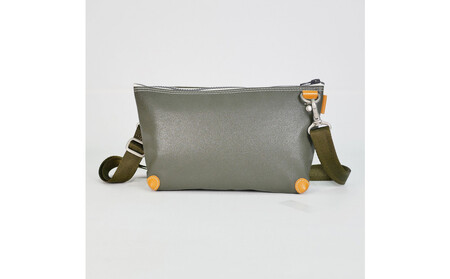 TENT BAG MORGAN.02　防水ショルダーバッグ【カーキ】 AJU0005VC04