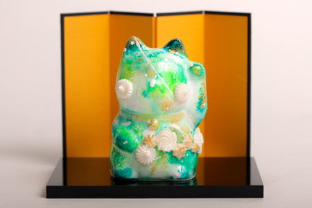 【 京阪百貨店厳選 】坂本 幸雪　シュガーアート　招き猫 緑（70×70×100ｍｍ）_OS048-0052-4