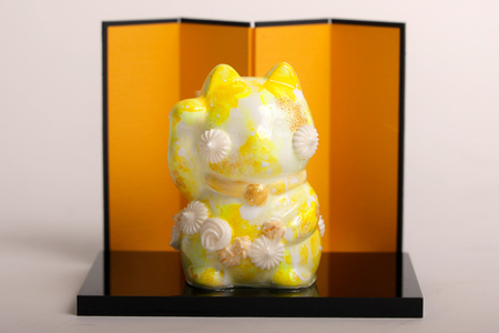 【 京阪百貨店厳選 】坂本 幸雪　シュガーアート　招き猫 ?（70×70×100ｍｍ）_OS048-0052-6