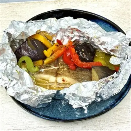 「かれいのホイル焼き」を得意料理にするセット 175g (切身2切:計150g、バジルソース25g)【配送不可地域：離島】【1715302】