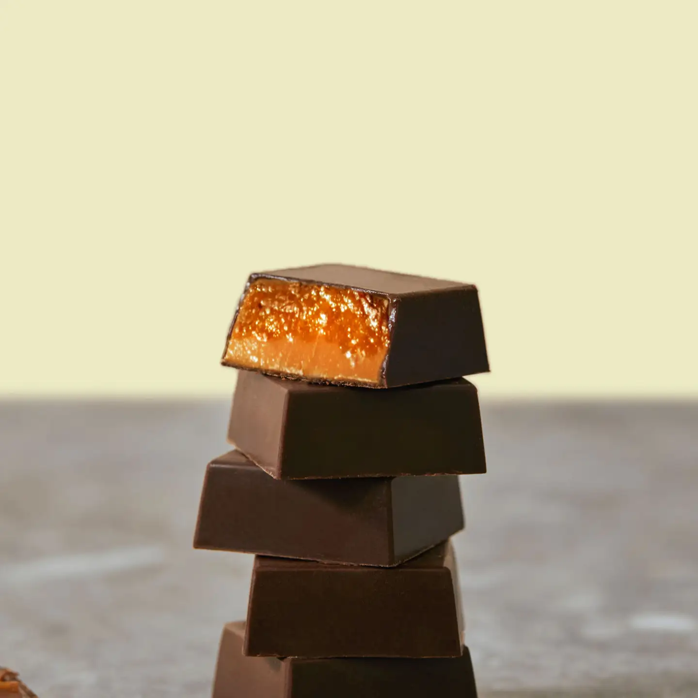 チョコレートバンク BANK BonBon 1箱6粒入り パインココナッツ 冷凍