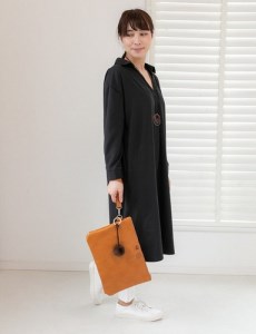 上品な質感が魅力! 牛革ストラップ付きクラッチバッグ【0324】