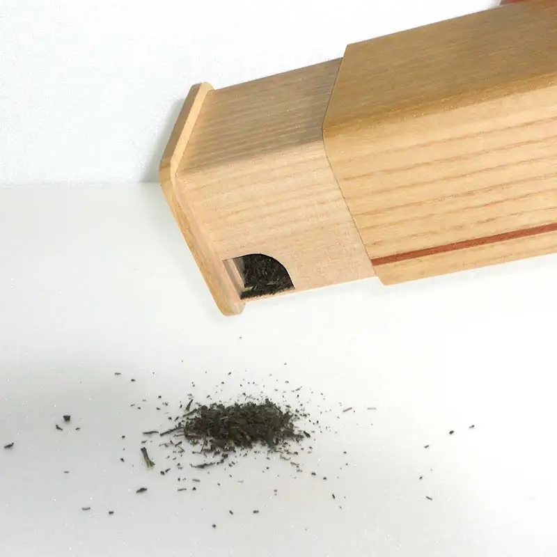 桐タンス屋が作った 会津桐の茶筒 茶綾(押出式) 茶葉目安約100g  FAG-0004