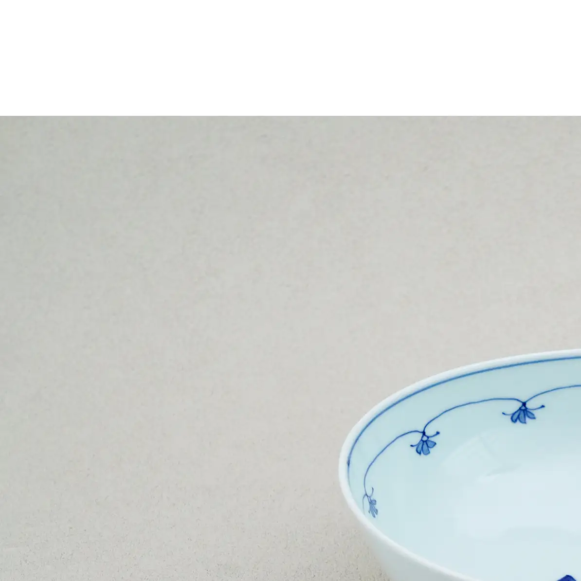 有田焼 港ロマン楕円盛鉢 しん窯・青花  皿 食器 うつわ 器 aj006