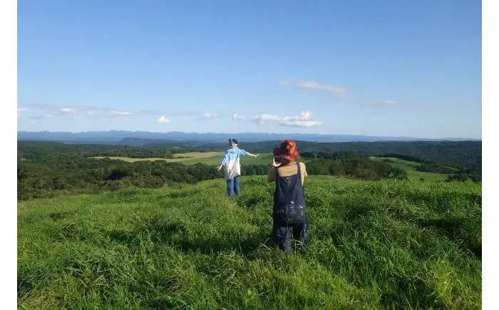 【4名様】 北海道十勝 牧場暮らし・チーズ造り 体験ツアー《足寄町》【株式会社クナウパブリッシング】[BEAY012]