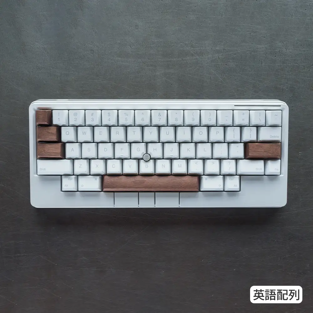 HHKB Studio専用 木製キートップ 英語配列 ウォールナット ／ HHKB Studio キートップ 木製キーボード ウォールナット 無垢材 キーキャップ 高級キーボード カスタムキーボード 静音タイピング 打鍵音改善 タイピング快適化 デスク環境 おしゃれガジェット 経年変化 手触り 重厚感 日本製 精密加工 ハンドメイド 広島県 No.1228-01