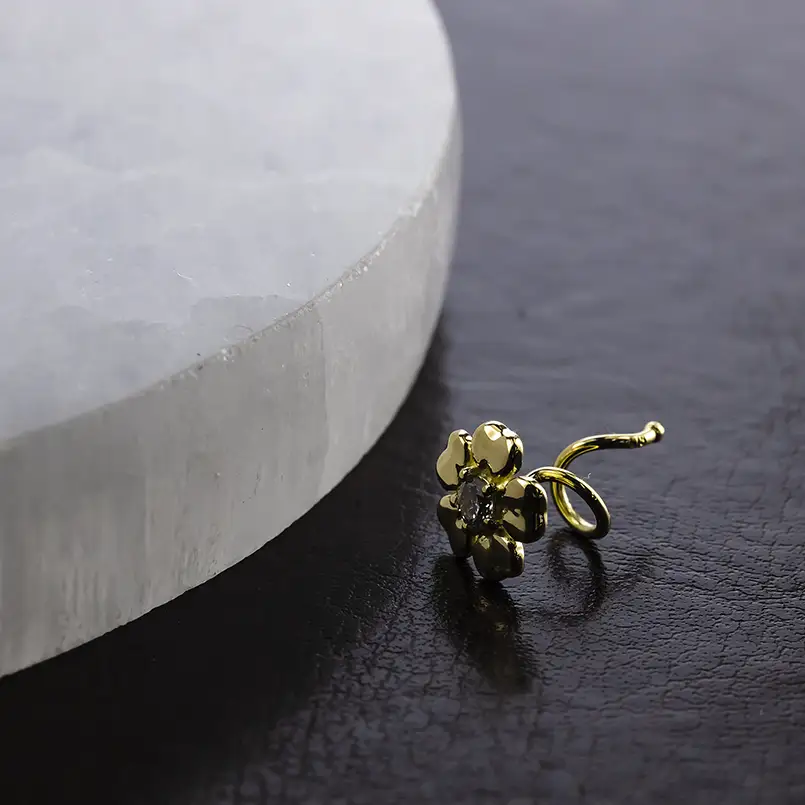 花 フラワー 18金 キャッチのいらないピアス ダイヤモンド 0.06ct K18YG 片耳 つけっぱなし ピアス イエローゴールドk18 キャッチナッシャー 260305bd401dyu SWAA385