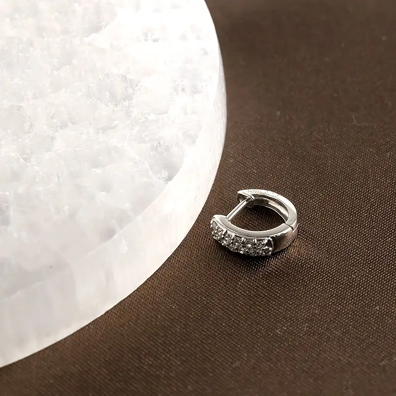 プラチナ フープ ピアス ダイヤモンド 0.1ct 片耳 レディース 中折れ式 フープピアス レディース pt900 240227bd400pu SWAA390