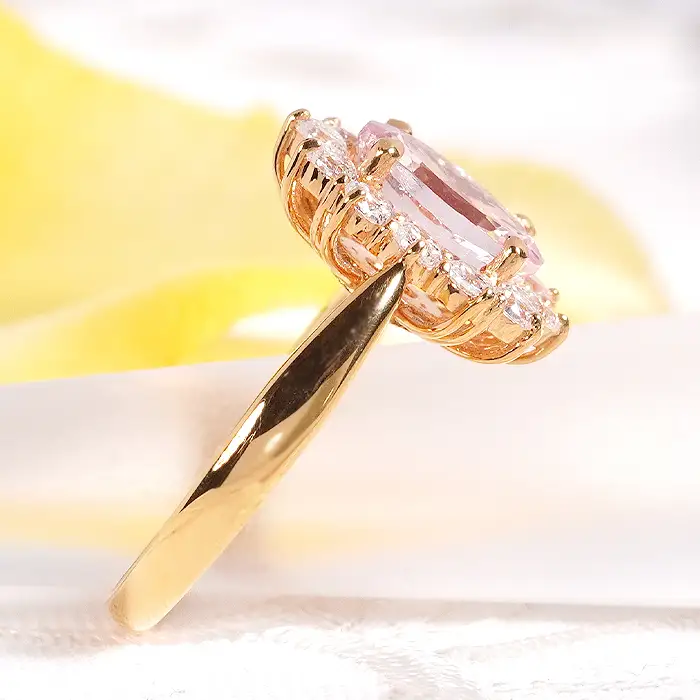 指輪 レディース リング K18YG イエローゴールド オーバル モルガナイト 約1.8ct ダイヤモンド0.6ct 取り巻き 誕生石 大粒 アンティーク ジュエリー 山梨県 南アルプス市 【f297-mo-k18yg】 ALPAZ209