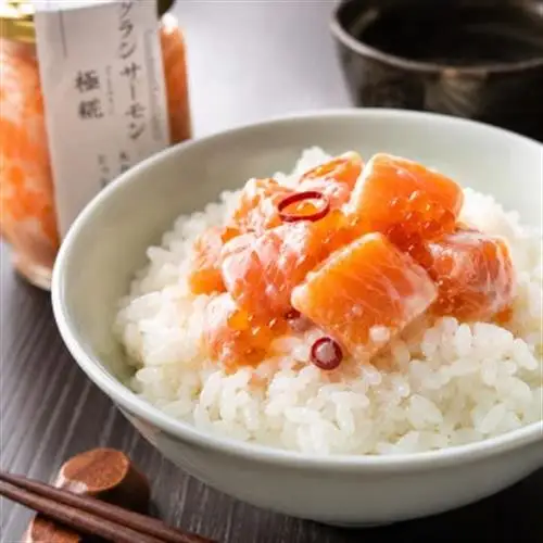 国産 グランサーモン塩辛「極糀」 2本 サーモン×麹×いくら 無添加 仕上げ【配送不可地域：離島】【1723790】
