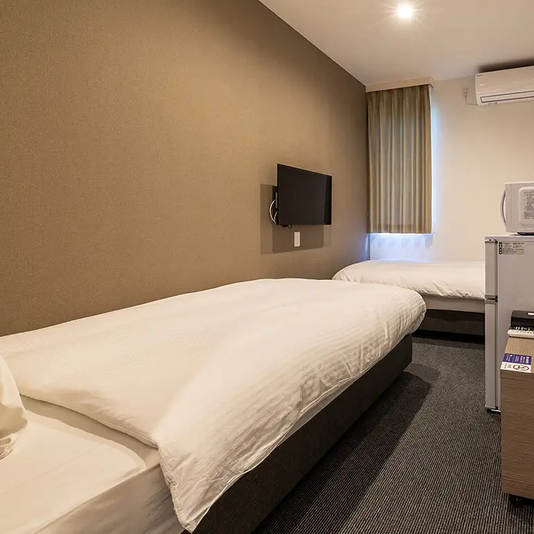 HOTEL R9 The Yard 笠間【禁煙】ツインルーム宿泊券(2名利用) KL-001