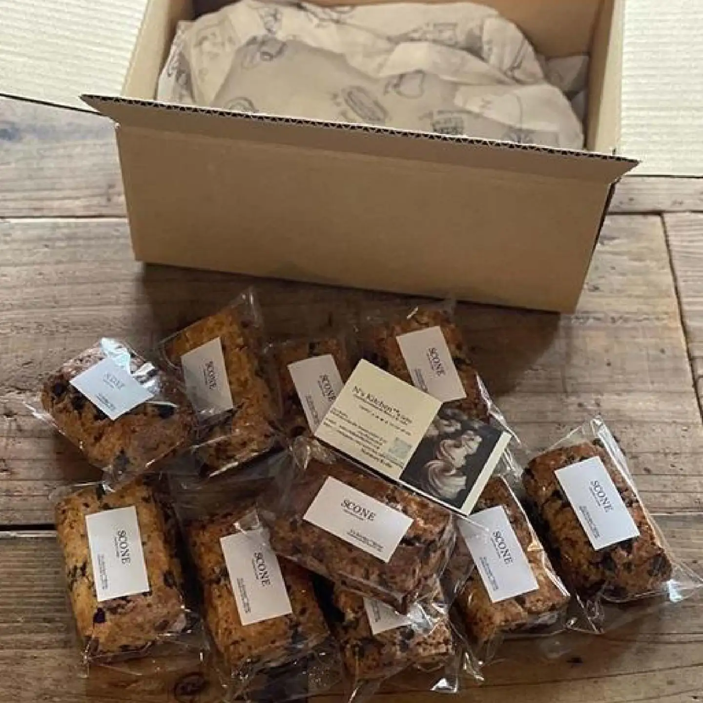 【N’sKitchen＆labo】スコーン6個セット 焼菓子 スコーン 詰合せ 6個 スイーツ 洋菓子 ギフト 手土産 贈答 お中元 お歳暮 お年賀 父の日 母の日 敬老の日 愛媛県 松山市【NL005】